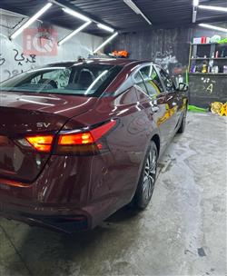 نيسان ألتيما